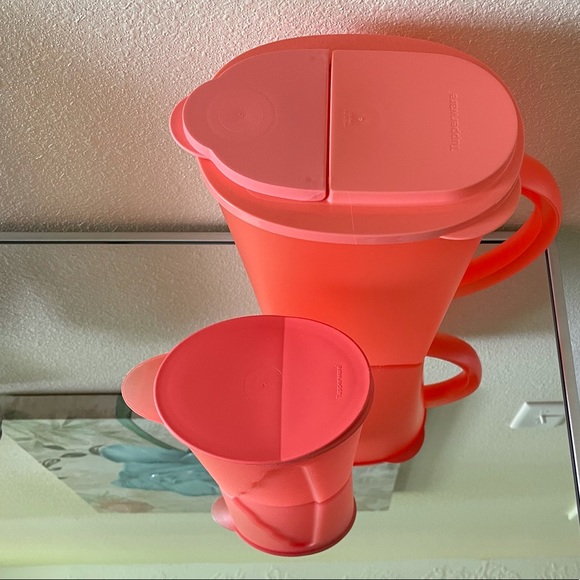 Tupperware Two jars with lids - Picture 2 of 10